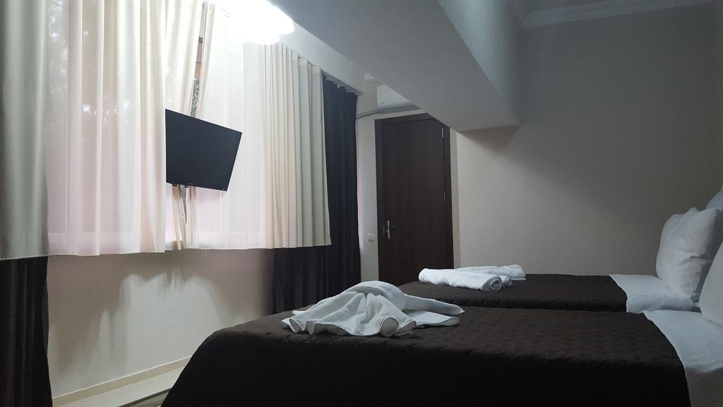 Nino'S Hotel On Tsamebuli 第比利斯 外观 照片
